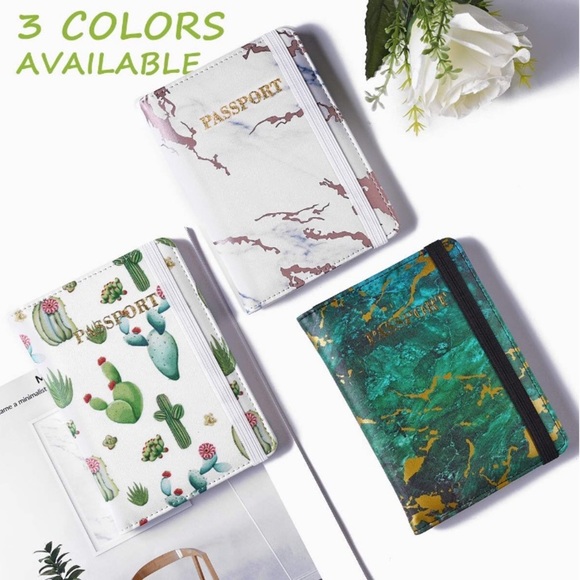 Woman’s MARBLE GREEN Passport holder *NEW*